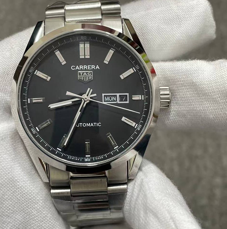 Tag Heuer Carrera